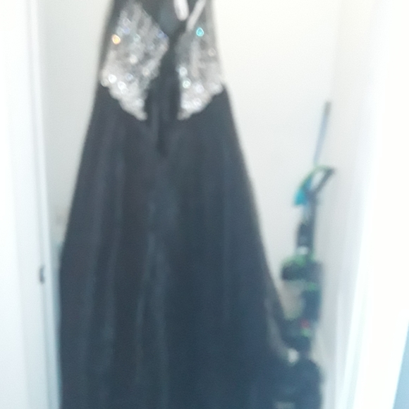 Prom/evening dress - Picture 3 of 3